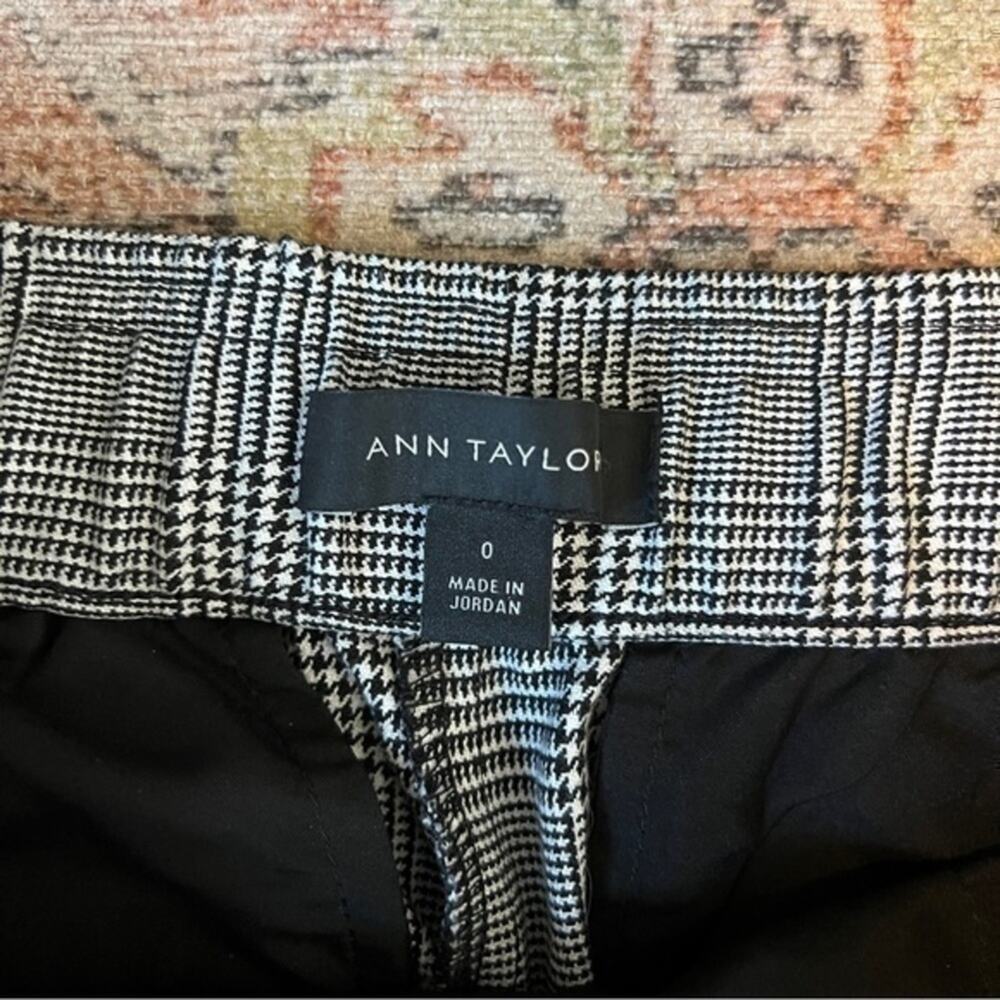 Ann Taylor Black and White Plaid Pants Size 0 - Picture 10 of 12